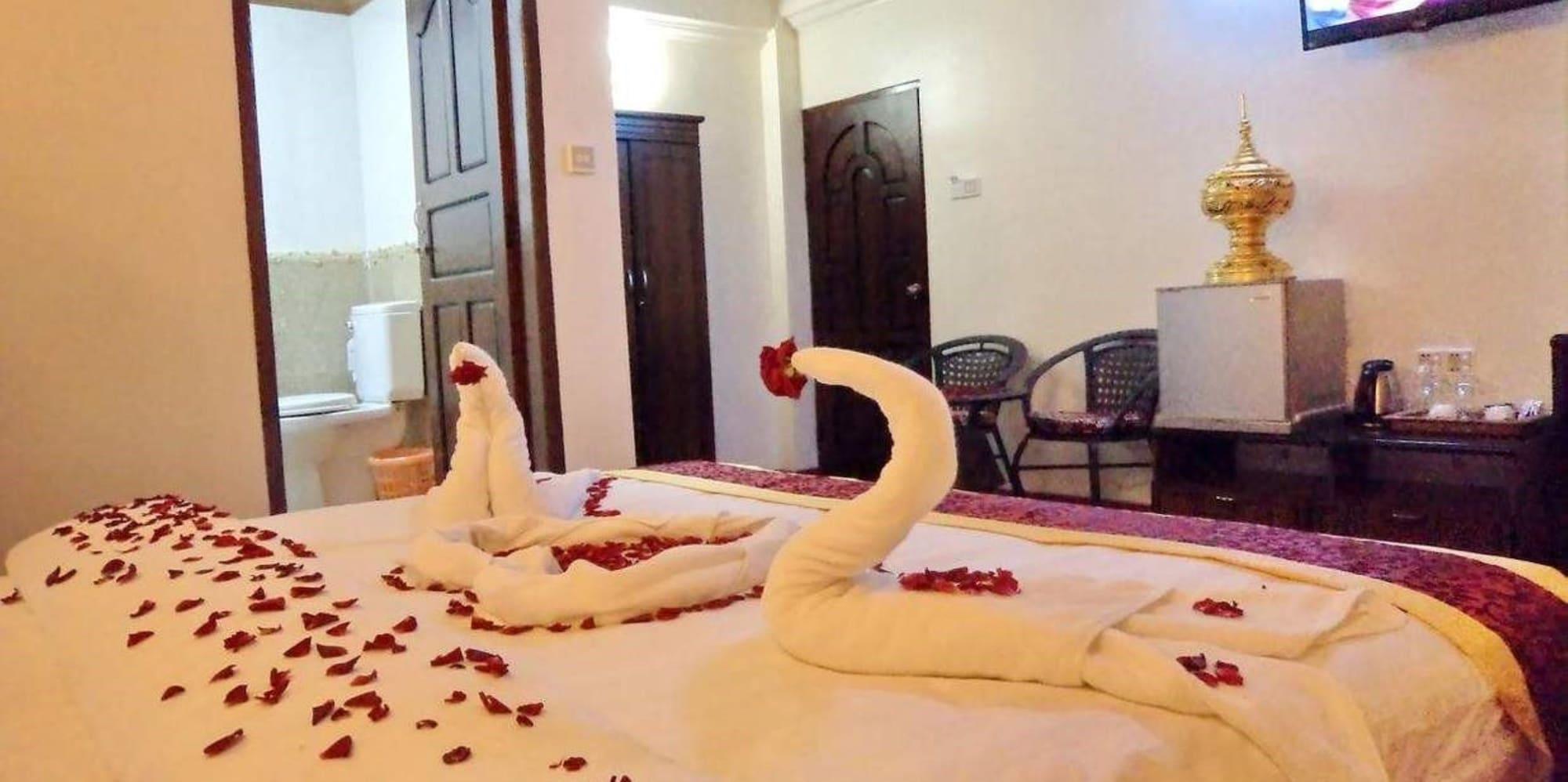 Hotel Sahara Mandalay Bagian luar foto