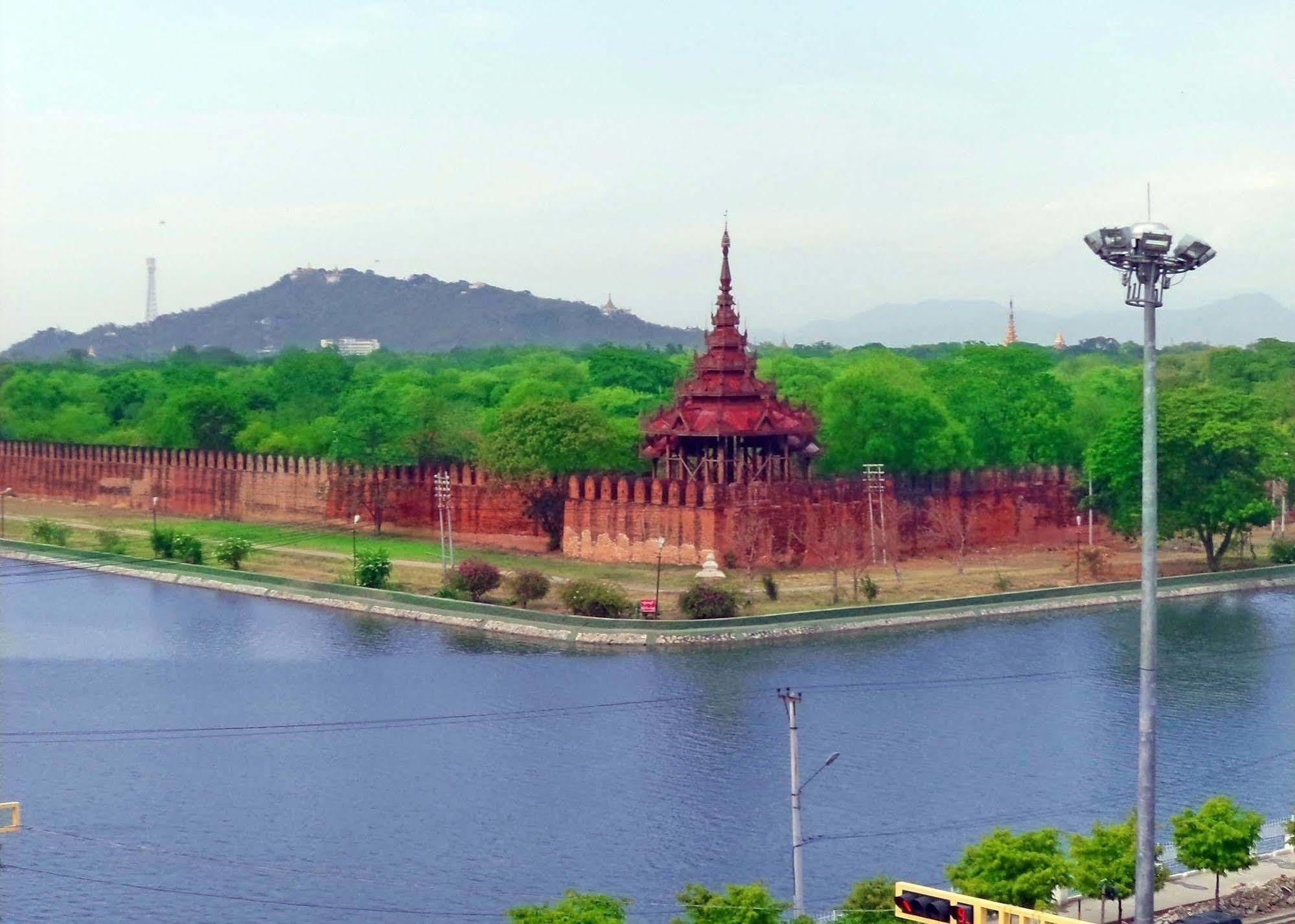Hotel Sahara Mandalay Bagian luar foto